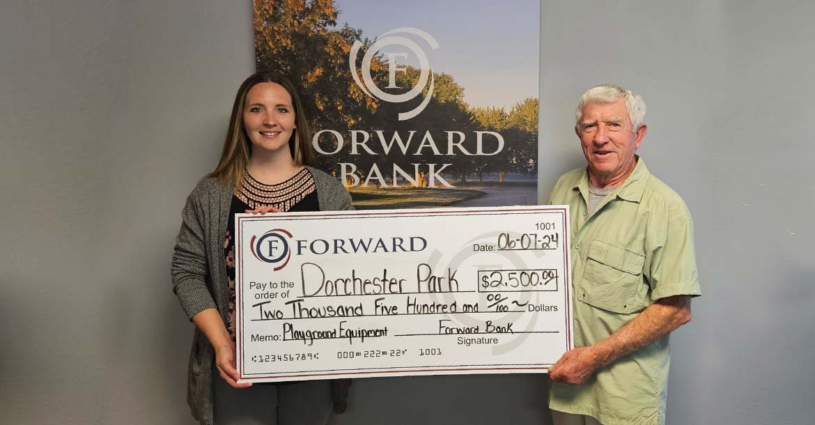 Forward Bank Donates $2,500 to Dorchester Park